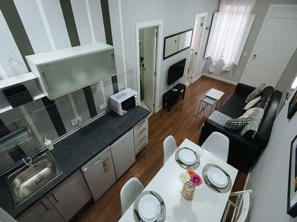 Divi Apartments Martínez Montañes Sevilha 0*,